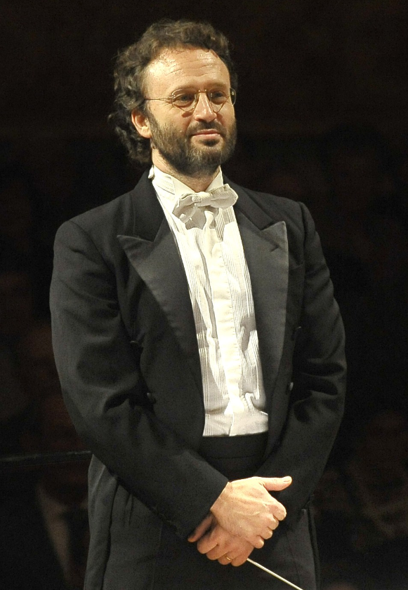 Andrea Molino, compositore e direttore d’orchestra