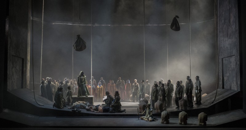 Attila di Giuseppe Verdi inaugura la stagione 2016 del Teatro Comunale  di Bologna. Sul podio Michele Mariotti, regia di Daniele Abbado.