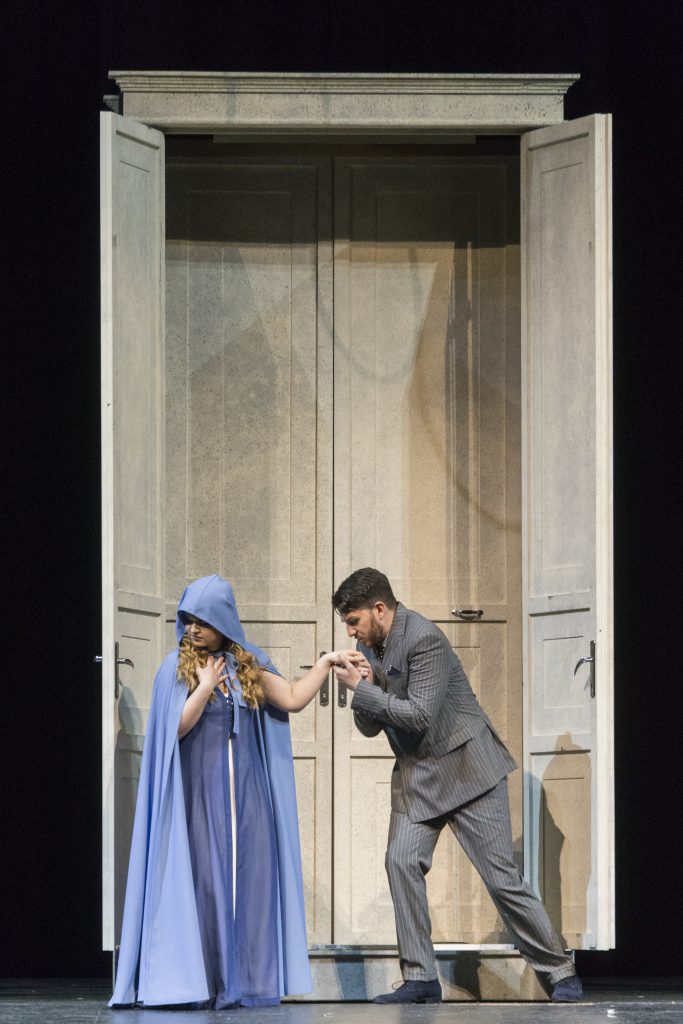 Le nozze di Figaro_Andrea Vincenzo Bonsignore-Conte_Alexandra Grigoras-Contessa_I4Q6571_©Rocco_Casaluci_2016