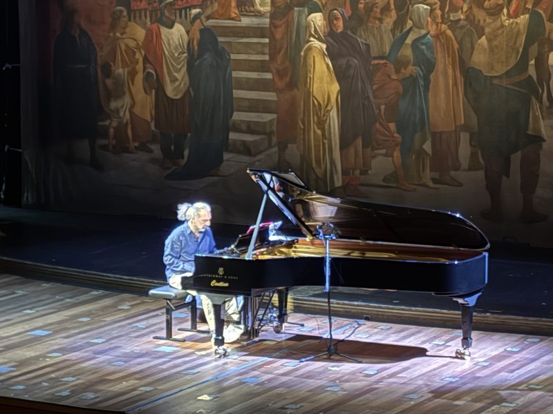 PALERMO: Stefano Bollani – Piano Solo Tour, 3/4 marzo 2025 a cura di Maristella Panepinto